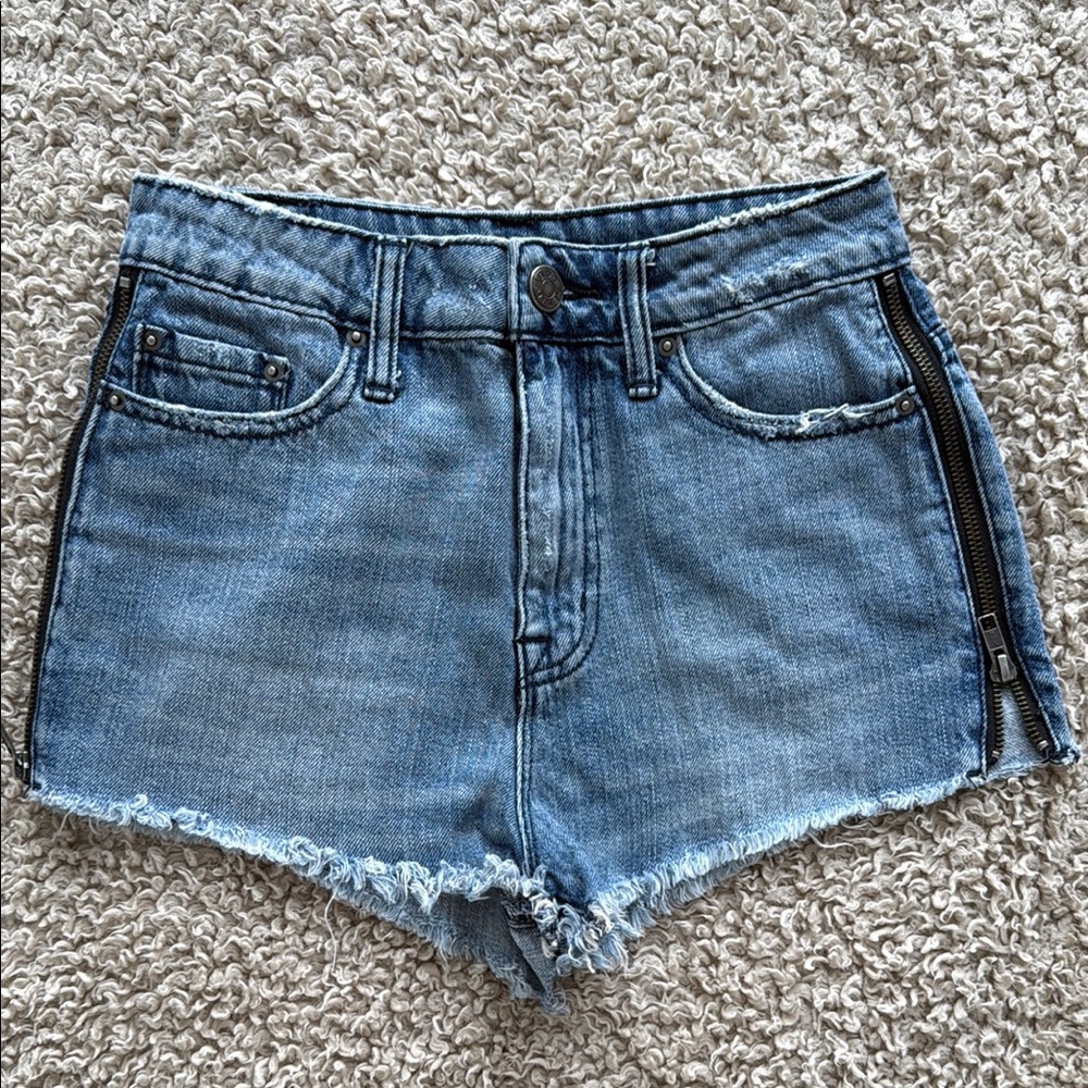Urban Outfitters High Waister Shorts